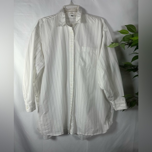 Uniqlo White Striped Women's Button Down Shirt - Picture 2 of 8